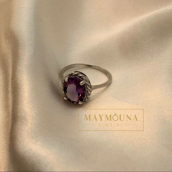 🚫SOLD- 925 Sterling Silver Natural Oval Cut Amethyst Ring - Picture 3 of 10